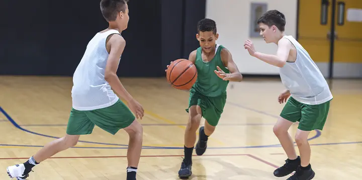 El básquetbol es un deporte con mayor técnica para mejorar coordinación y agilidad 