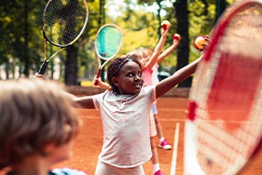 
Conoce 5 beneficios de jugar tenis: Más que un deporte

