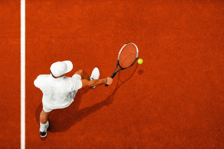 Beneficios de practicar deportes con raqueta Beneficios de practicar deportes con raqueta