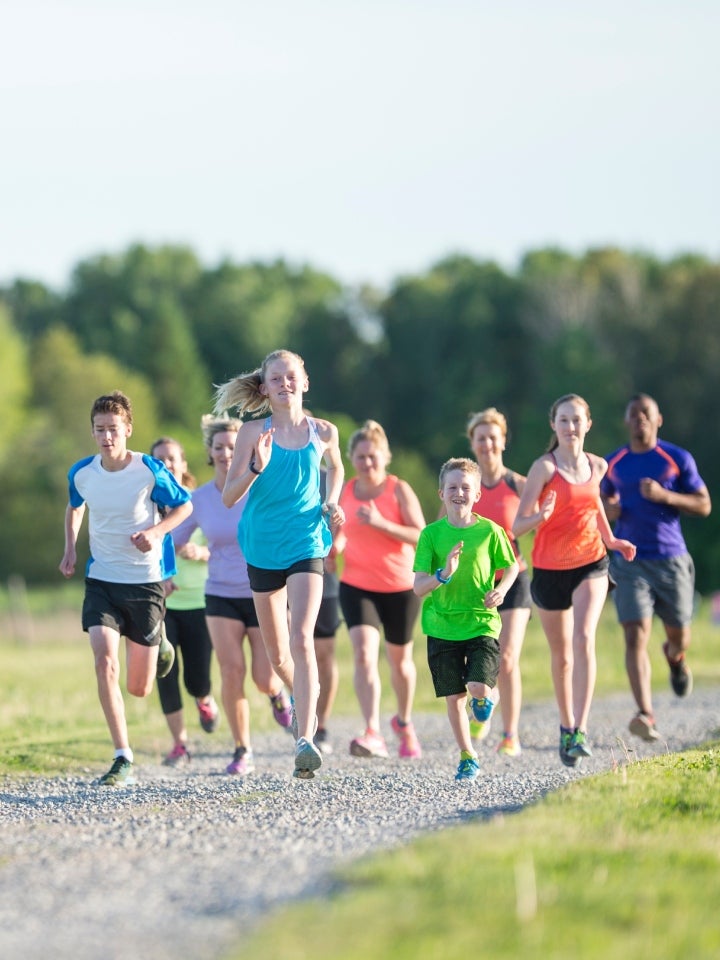 Qué es running: beneficios, preparación y consejos para impulsar a los niños a correr